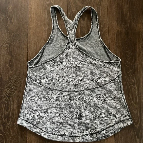 Lululemon Tank - Picture 3 of 4